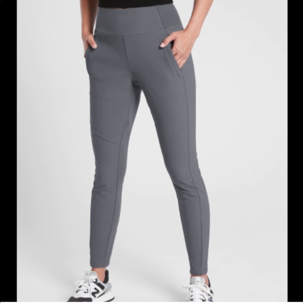 Athleta Headlands Hybrid Trek Tight // Grey // Size 4